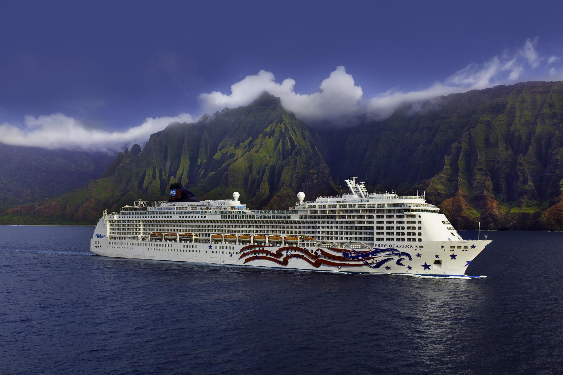 cruise ship hawaiian islands